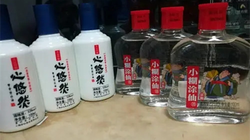 52度小糊涂仙酒多少錢一瓶 52度小糊涂仙酒價(jià)格表查詢