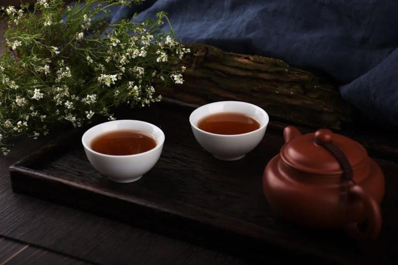 生茶與熟茶區(qū)別 生茶與熟茶的功效