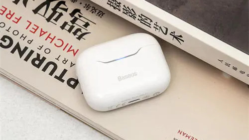 300左右的藍(lán)牙耳機(jī)哪款性價(jià)比高 300以內(nèi)的藍(lán)牙耳機(jī)推薦
